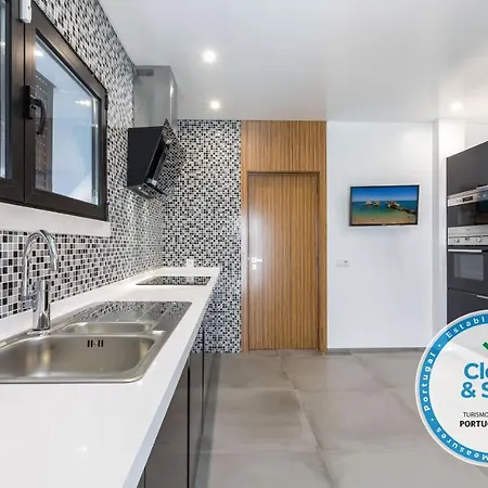 Luxury 47 Villa *