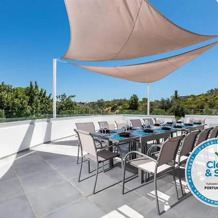 Villa Luxury 47 *