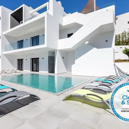 Villa Luxury 47 *