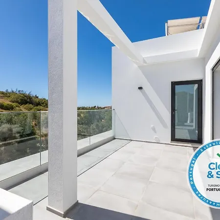Villa Luxury 47 *